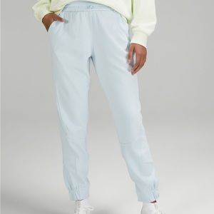 Lululemon Brushed Softstreme Ribbed High-Ross Jogger